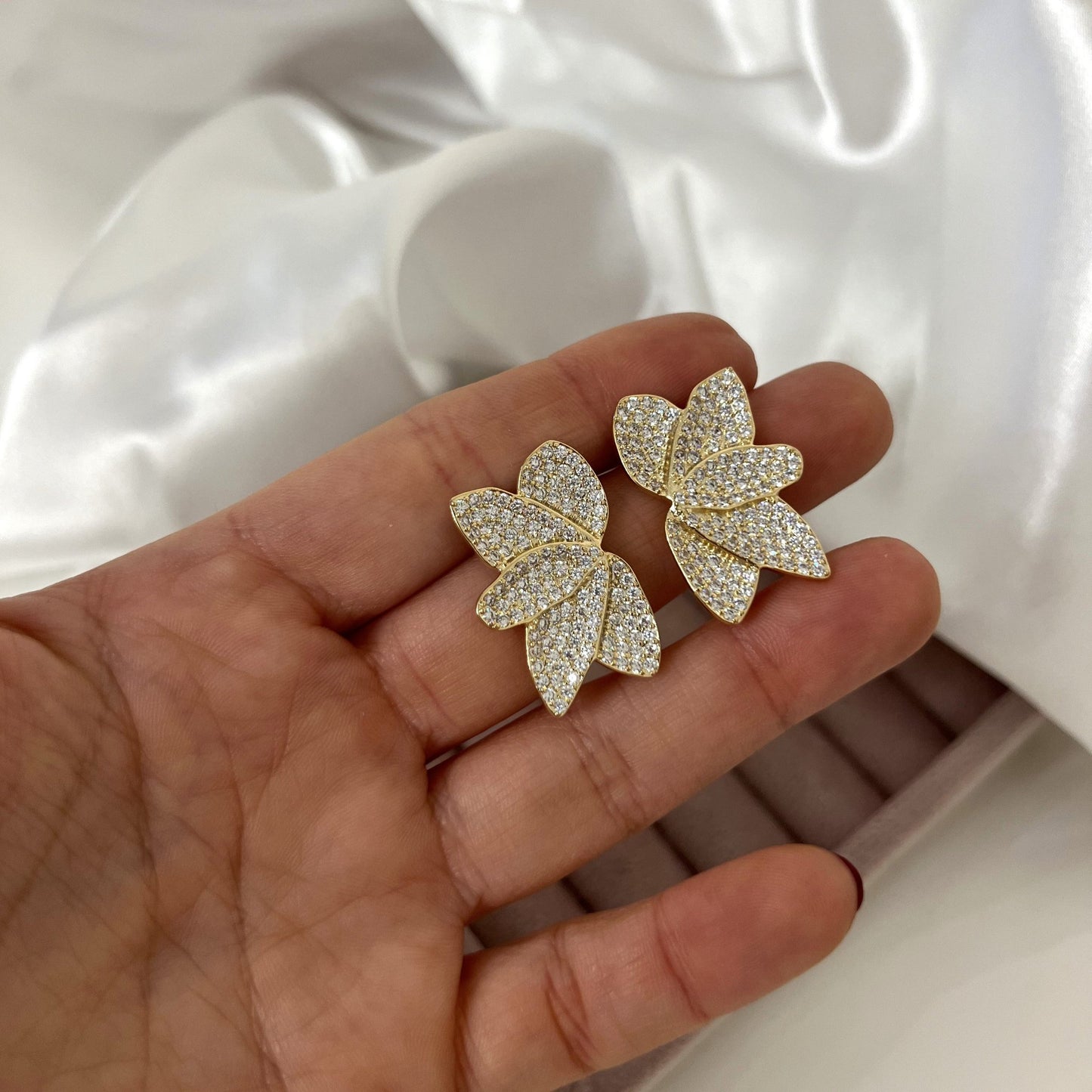 Orecchini Mini Foglie Strass