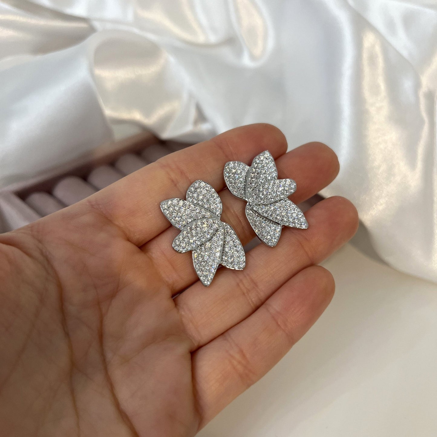 Orecchini Mini Foglie Strass