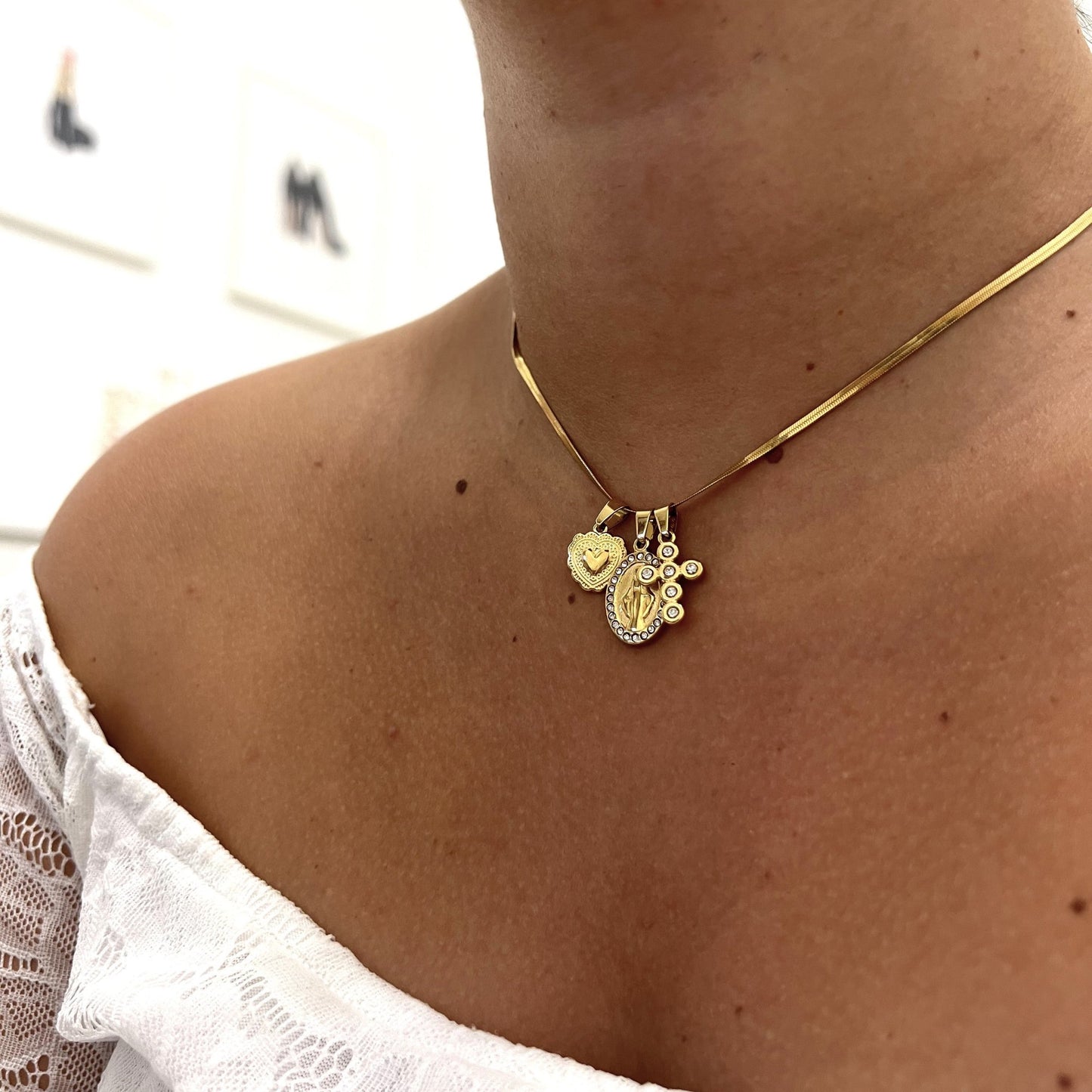 Collana snake con ciondoli