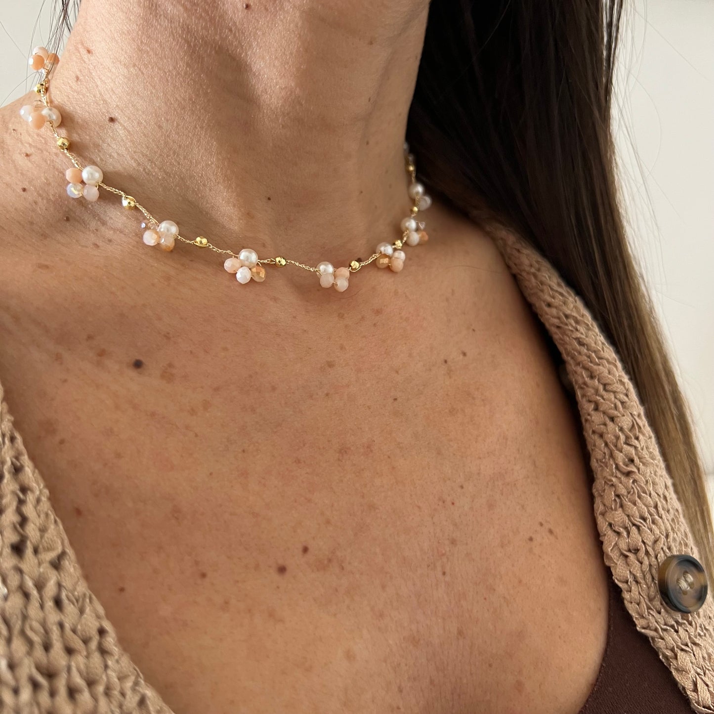 collana fiori chiari