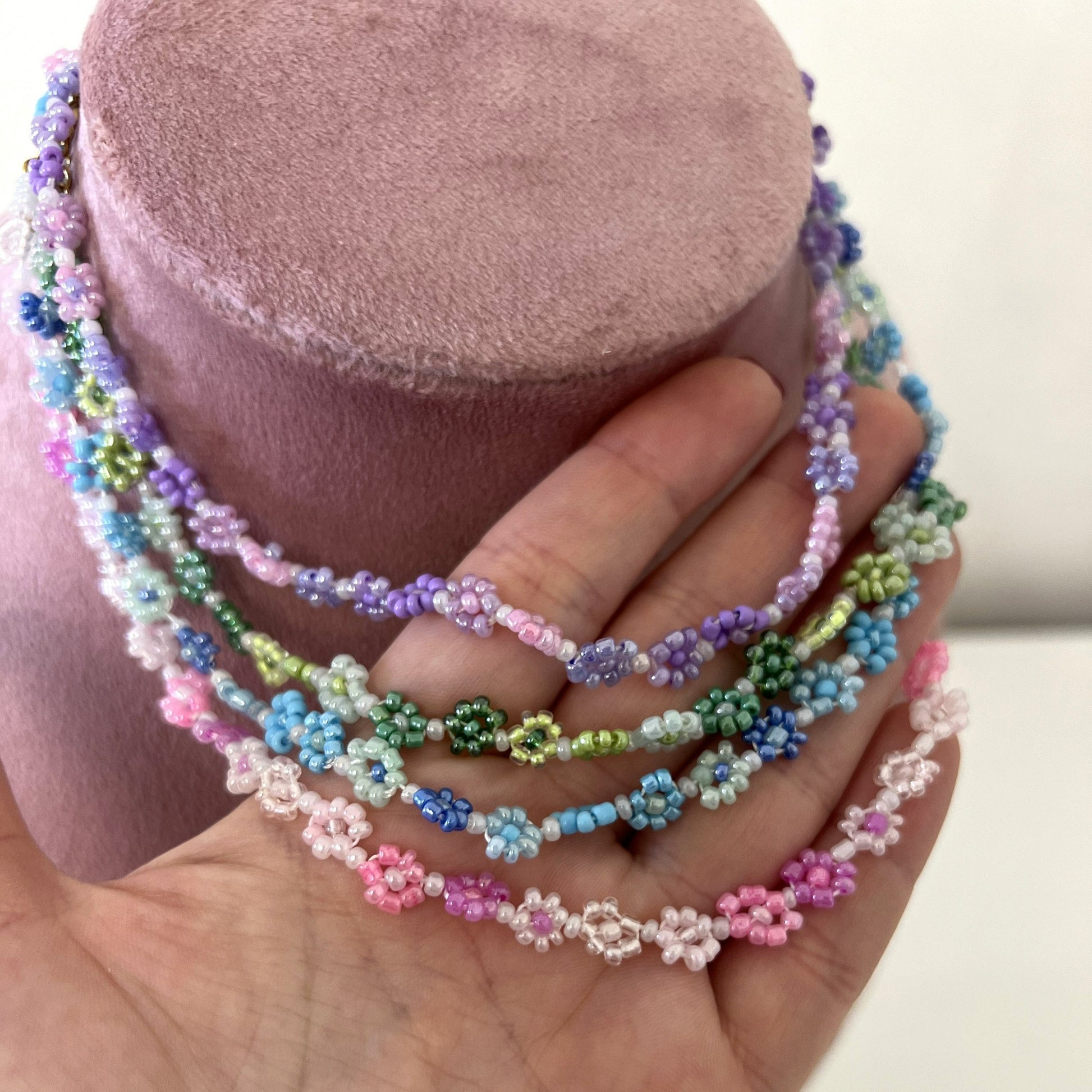 Boho Collana girocollo con perline colorate Ciondolo con fulmini Collana di perle di forma irregolare Collane con perline arcobaleno Gioielli Boho Collana girocollo con perline colorate Ciondolo con fulmini Collana di perle di forma irregolare Collane con perline arcobaleno Gioielli